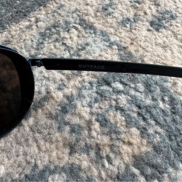 Oakley Outpace Sunglasses - Picture 5 of 9